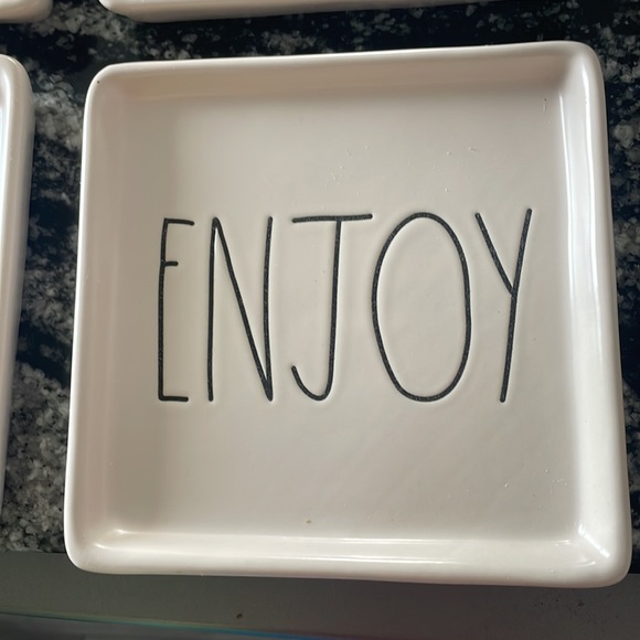 Rae Dunn Set of 4 Square Snack plates. Ceramic, dishwasher safe. - Picture 4 of 6